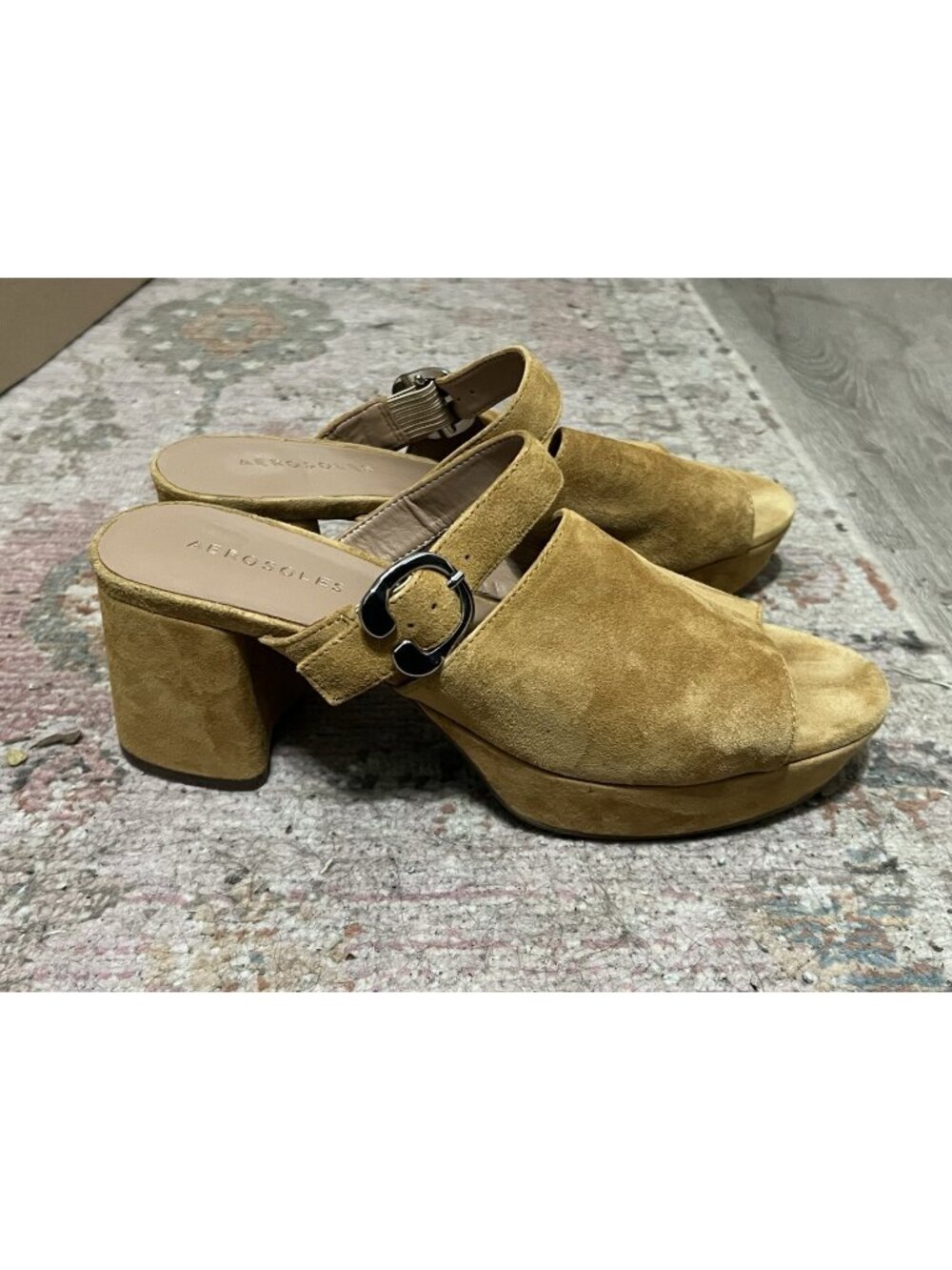 NWOB Aerosoles Women’s Size 8 Comfortable Cosmic Sandal Heel Tan Genuine Suede